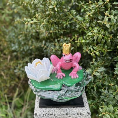 Amy Krüger, Drottningens gåva hytformad underfångsglas och bladguld